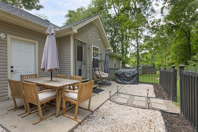 223 Cool Waters Ct, Christiana, TN 37037