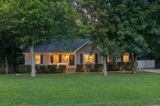 223 Cool Waters Ct, Christiana, TN 37037