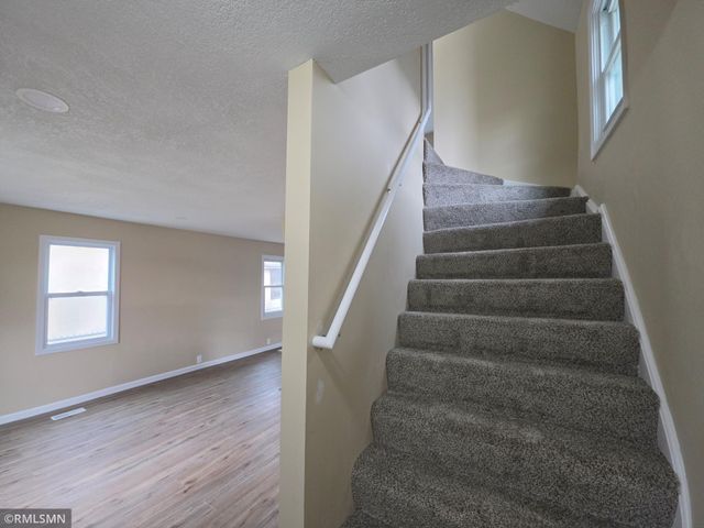 853 Conway Street, Saint Paul, MN 55106