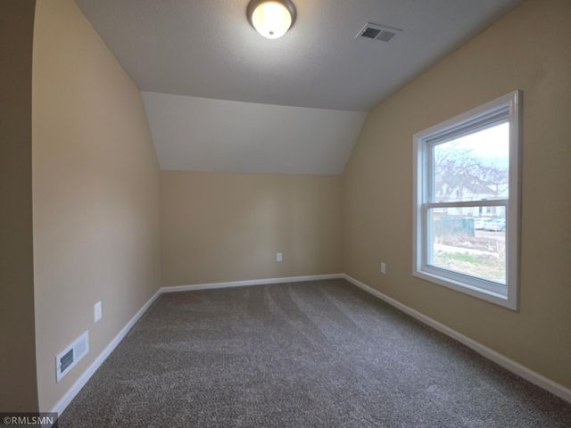 853 Conway Street, Saint Paul, MN 55106