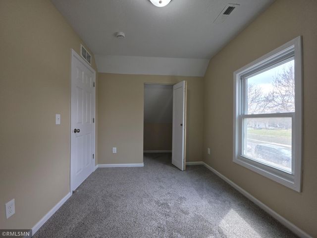 853 Conway Street, Saint Paul, MN 55106