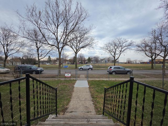 853 Conway Street, Saint Paul, MN 55106