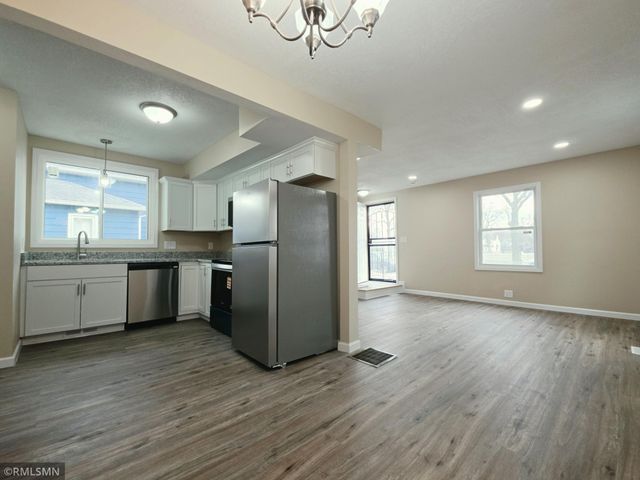 853 Conway Street, Saint Paul, MN 55106