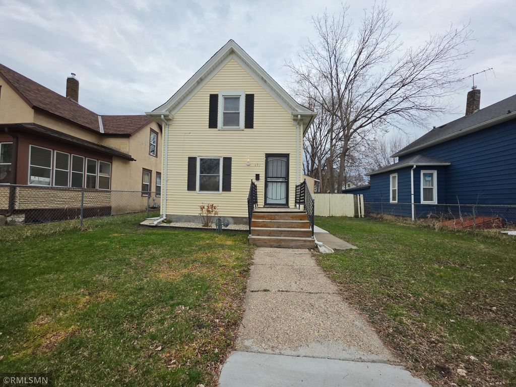 853 Conway Street, Saint Paul, MN 55106
