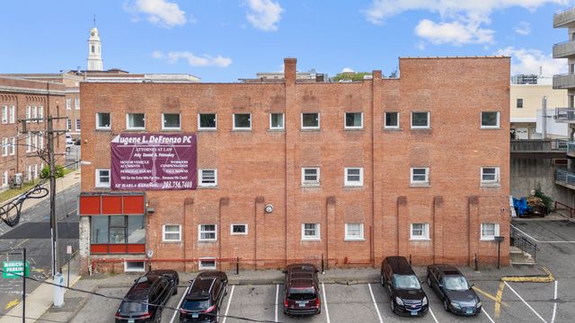 61 Field Street 106, Waterbury, CT 06702