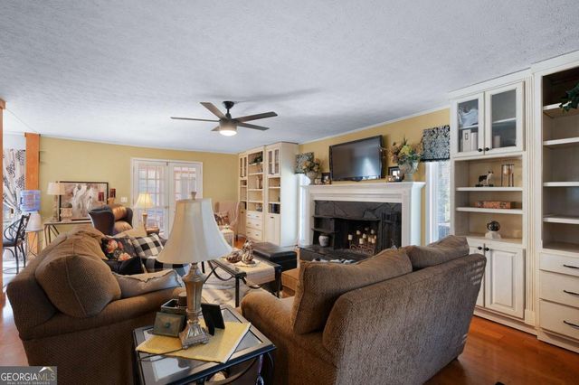 1730 Macby Drive, Marietta, GA 30066