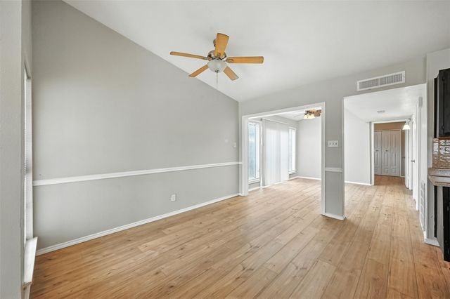 6076 Dooley Drive, The Colony, TX 75056