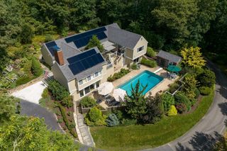 139 Prince Avenue, Barnstable, MA 02648