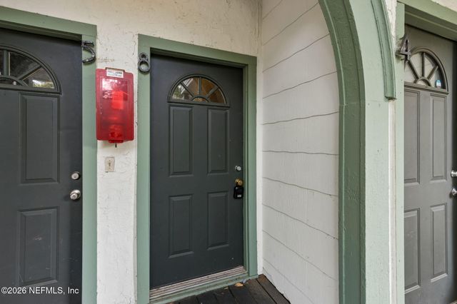 2737 VERNON Terrace 8, Jacksonville, FL 32205