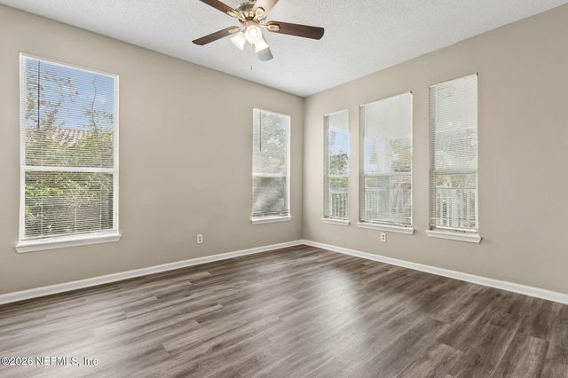 2737 VERNON Terrace 8, Jacksonville, FL 32205