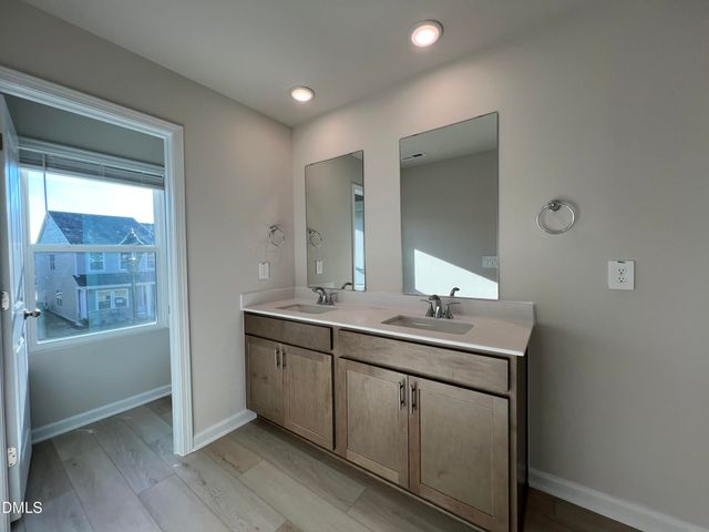 718 Chandler Stone Drive, Zebulon, NC 27597