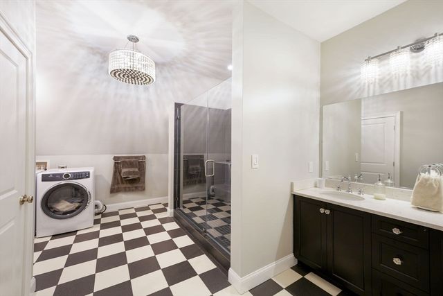 50 Elm St, Plympton, MA 02367