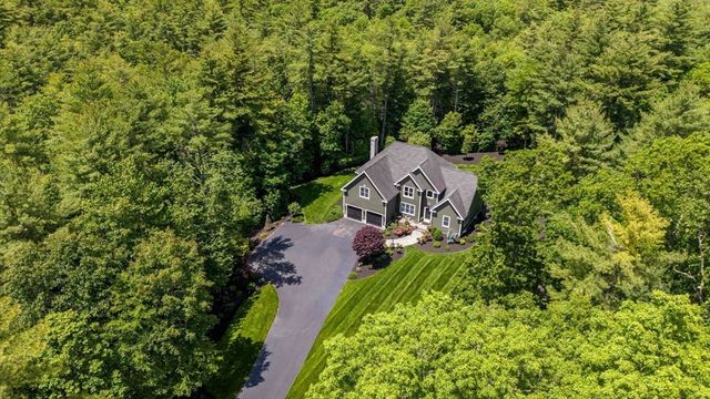 50 Elm St, Plympton, MA 02367