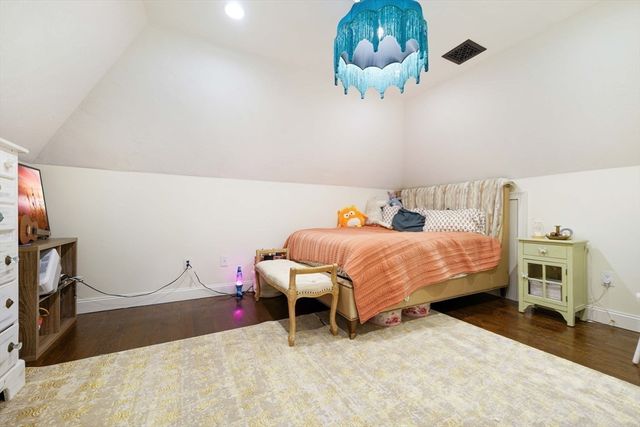 50 Elm St, Plympton, MA 02367