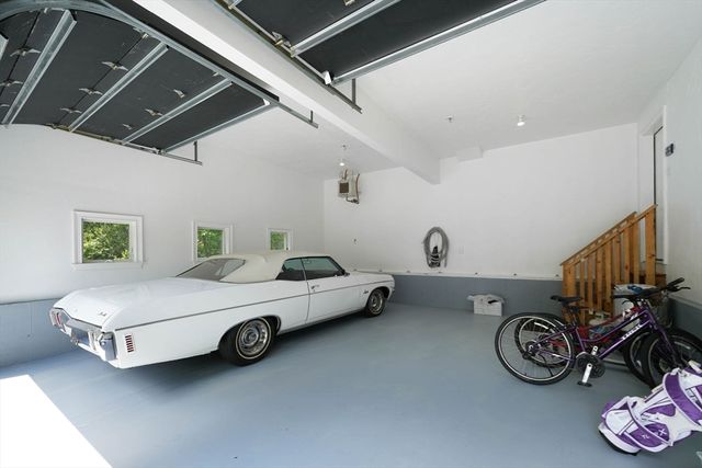 50 Elm St, Plympton, MA 02367