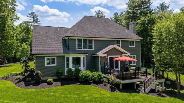 50 Elm St, Plympton, MA 02367