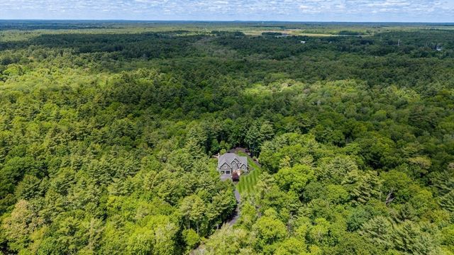 50 Elm St, Plympton, MA 02367