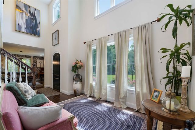 50 Elm St, Plympton, MA 02367