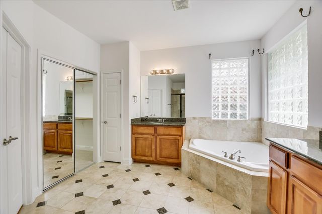 2512 Armatrading DR, Cedar Park, TX 78613