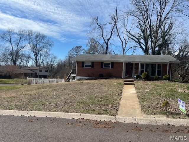101 Ladue Road, Belleville, IL 62223