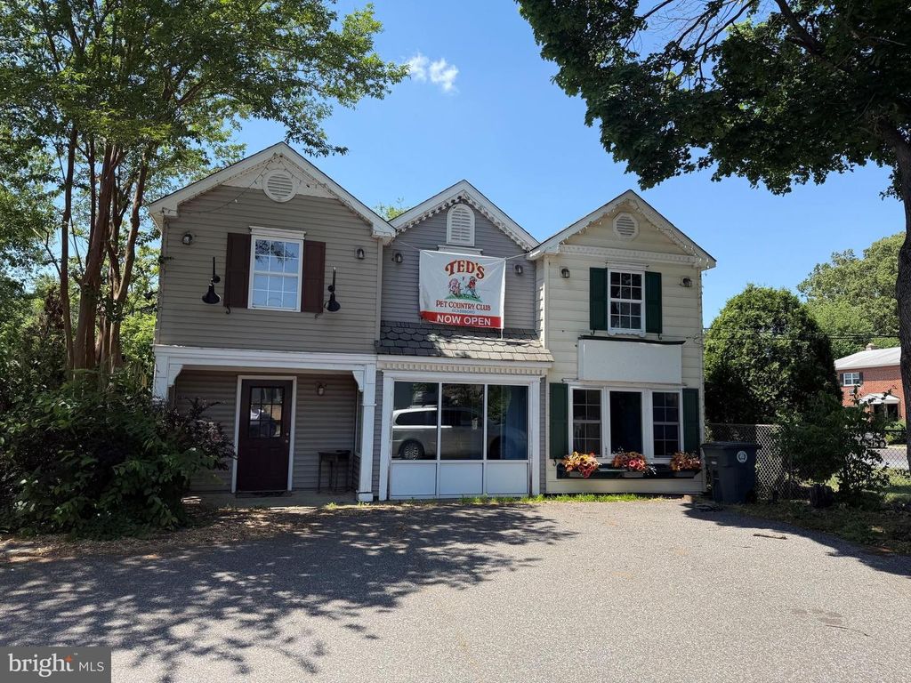 337 N MAIN ST, Glassboro, NJ 08028
