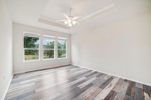 207 Trinity LN, Georgetown, TX 78633