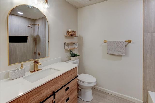 626 S Walnut Street, Gardner, KS 66030