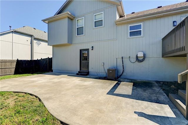 626 S Walnut Street, Gardner, KS 66030