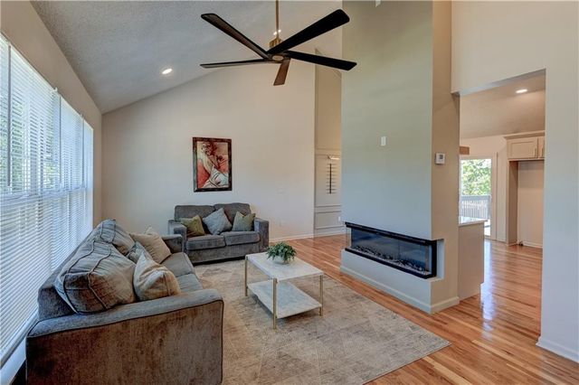626 S Walnut Street, Gardner, KS 66030