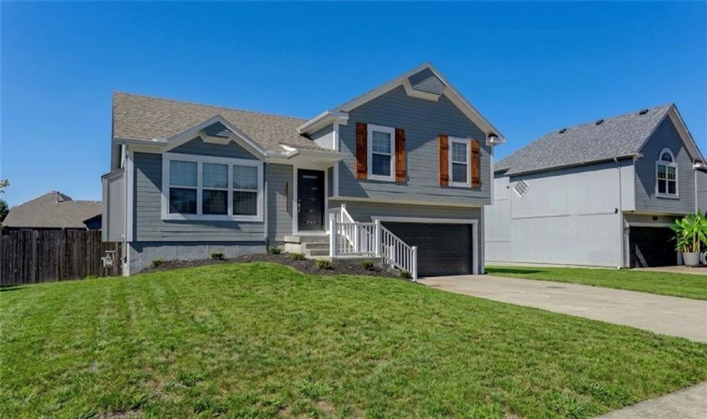 626 S Walnut Street, Gardner, KS 66030