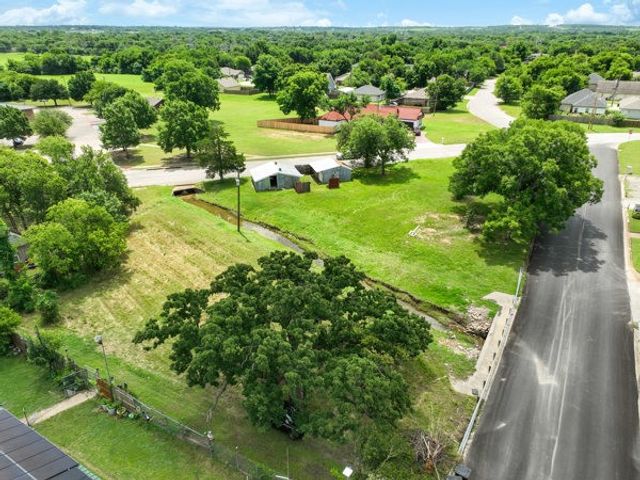 602 Trinity Street, Cleburne, TX 76031