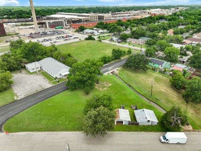 602 Trinity Street, Cleburne, TX 76031