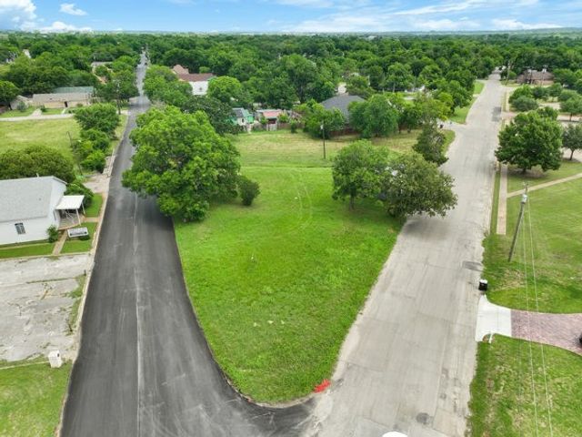602 Trinity Street, Cleburne, TX 76031