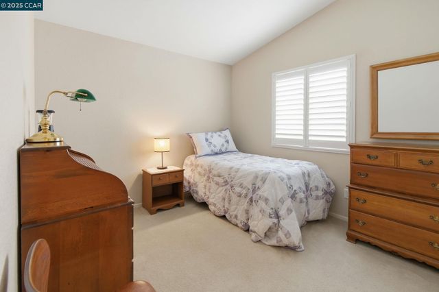 443 Mandarin Cir, Vacaville, CA 95687