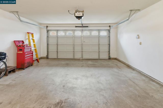 443 Mandarin Cir, Vacaville, CA 95687