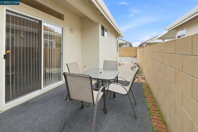 443 Mandarin Cir, Vacaville, CA 95687