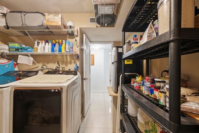 4940 E Sabal Palm Boulevard 108, Tamarac, FL 33319