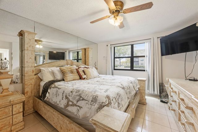 4940 E Sabal Palm Boulevard 108, Tamarac, FL 33319