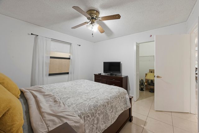 4940 E Sabal Palm Boulevard 108, Tamarac, FL 33319