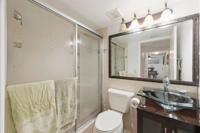 4940 E Sabal Palm Boulevard 108, Tamarac, FL 33319