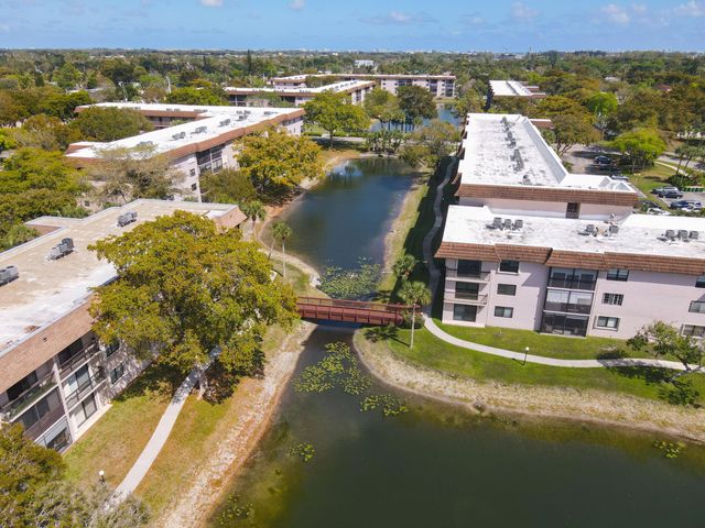 4940 E Sabal Palm Boulevard 108, Tamarac, FL 33319