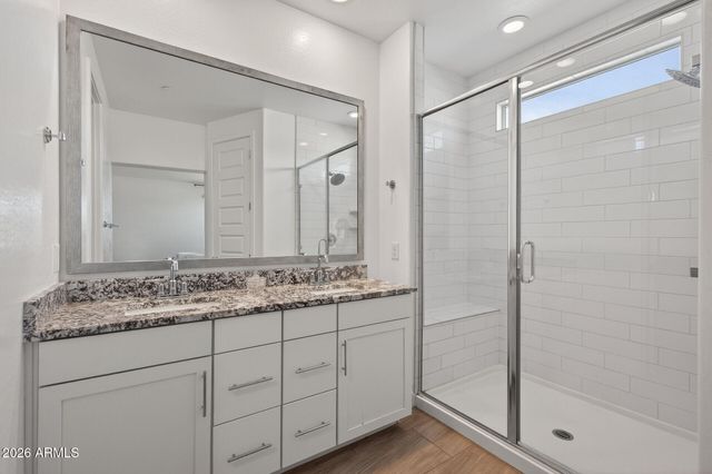 9558 E TESLA Avenue, Mesa, AZ 85212