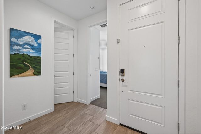 9558 E TESLA Avenue, Mesa, AZ 85212