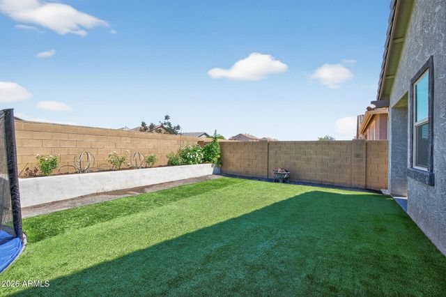 9558 E TESLA Avenue, Mesa, AZ 85212