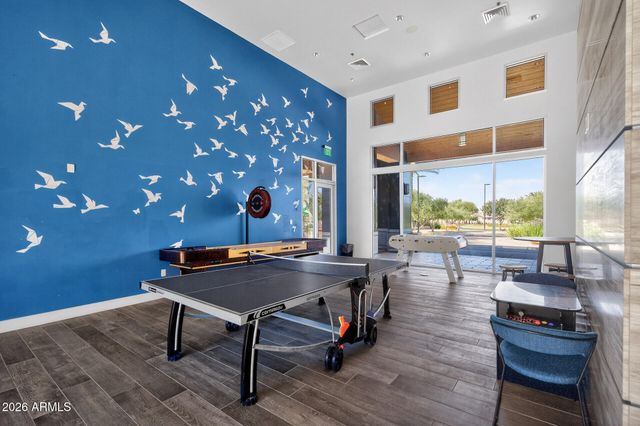 9558 E TESLA Avenue, Mesa, AZ 85212