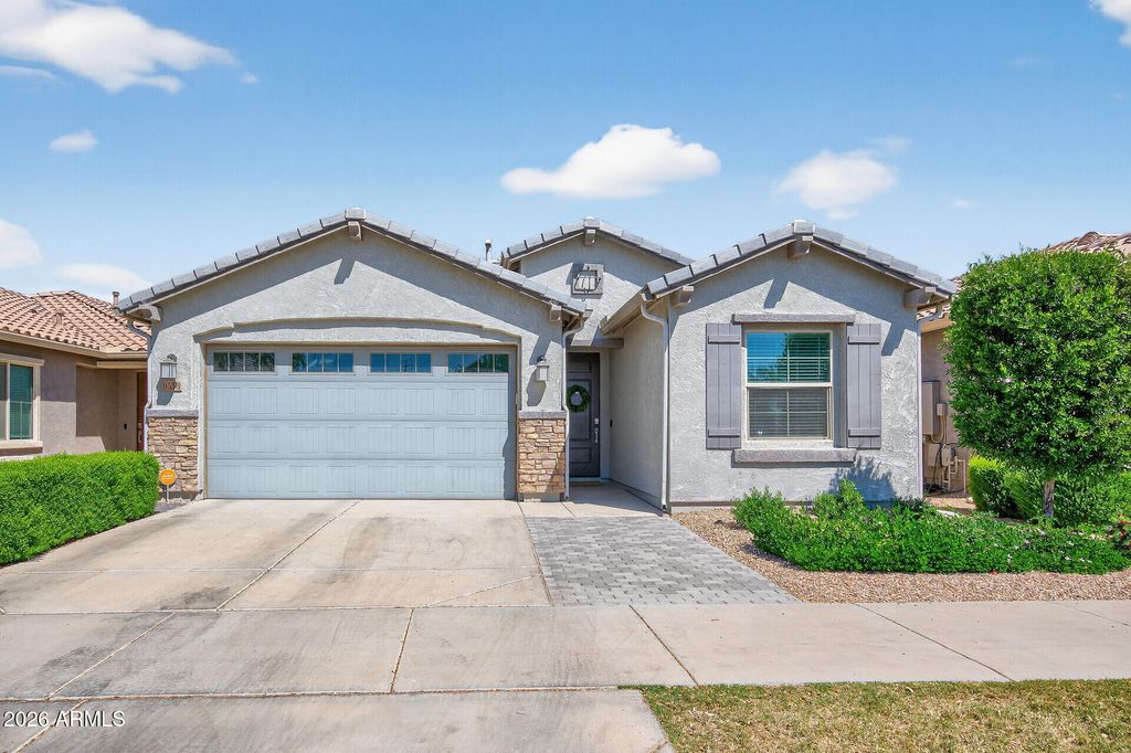 9558 E TESLA Avenue, Mesa, AZ 85212