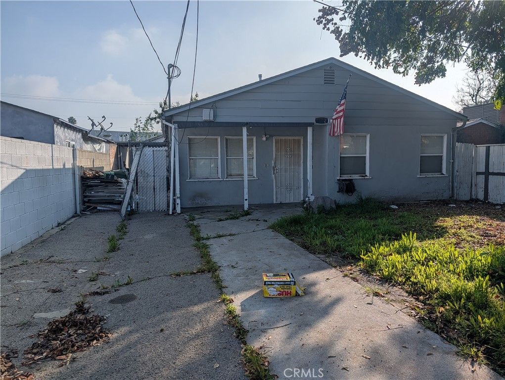Image 1 of property listing at 6742 Nagle, Van Nuys, CA 91401