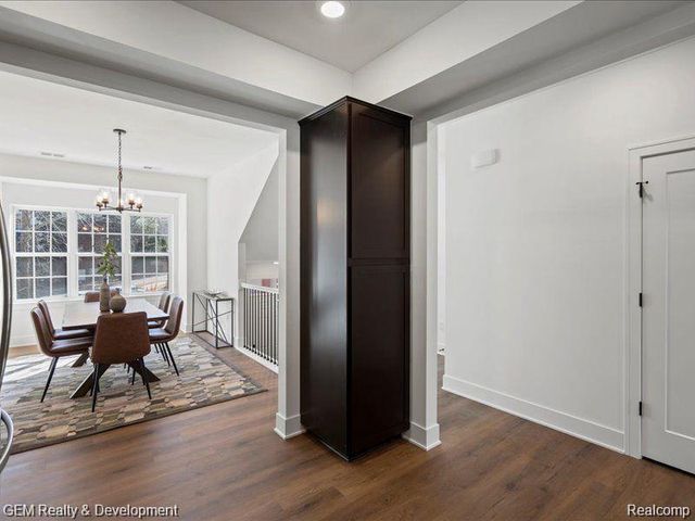 549 Village Lane, Milford, MI 48381