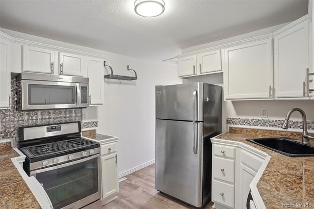 3089 W 18th Avenue, Denver, CO 80204