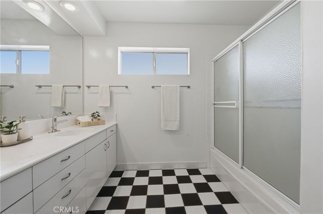 5916 E The Toledo, Long Beach, CA 90803